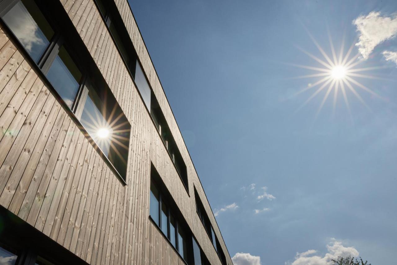 Hotel Hertz Hradec Králové Zewnętrze zdjęcie