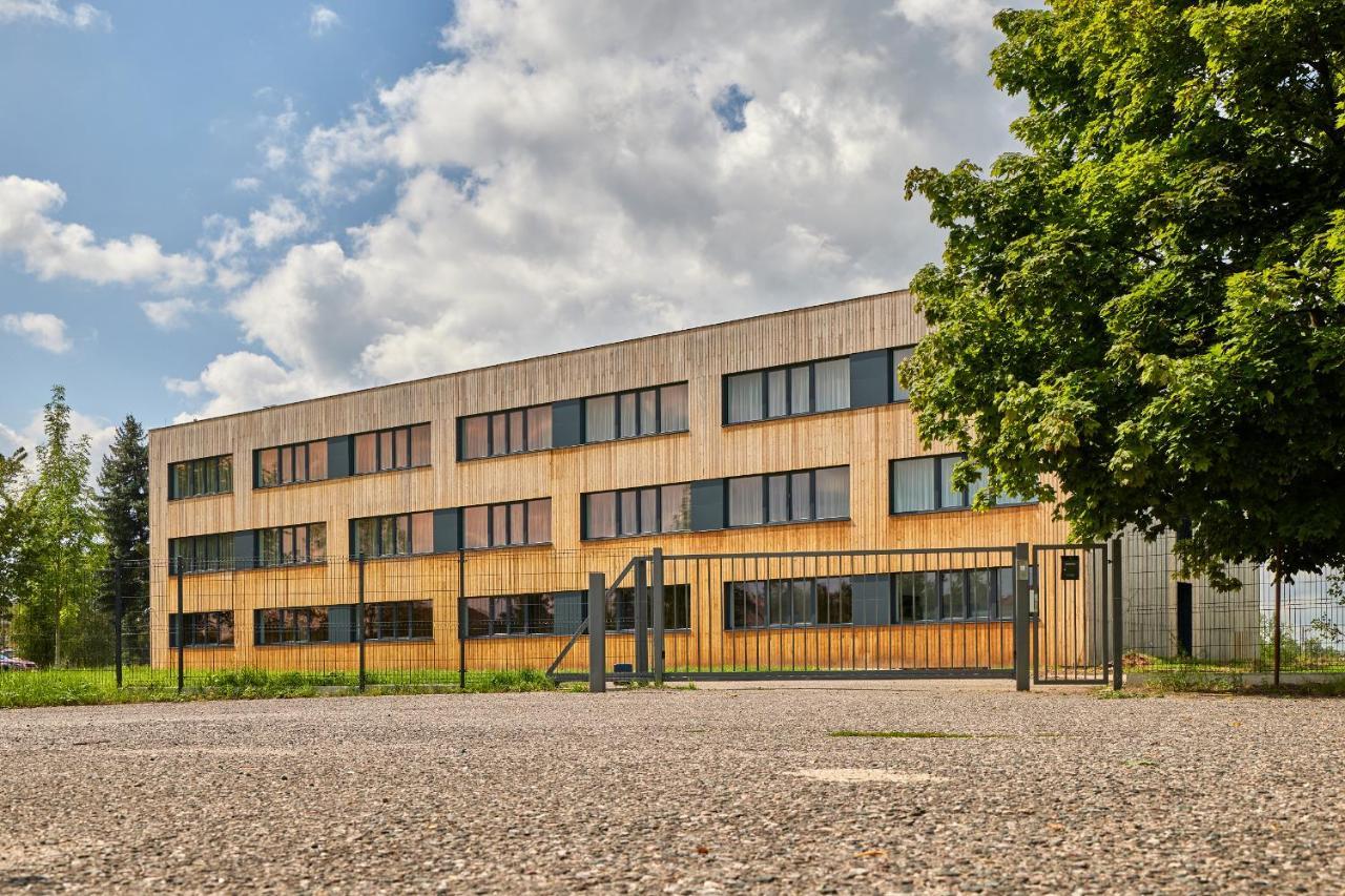 Hotel Hertz Hradec Králové Zewnętrze zdjęcie